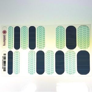 Exclusive Jamberry Rare Wrap 1-0815 - Partial Sheet